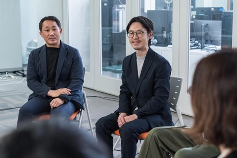 インタビューの様子４