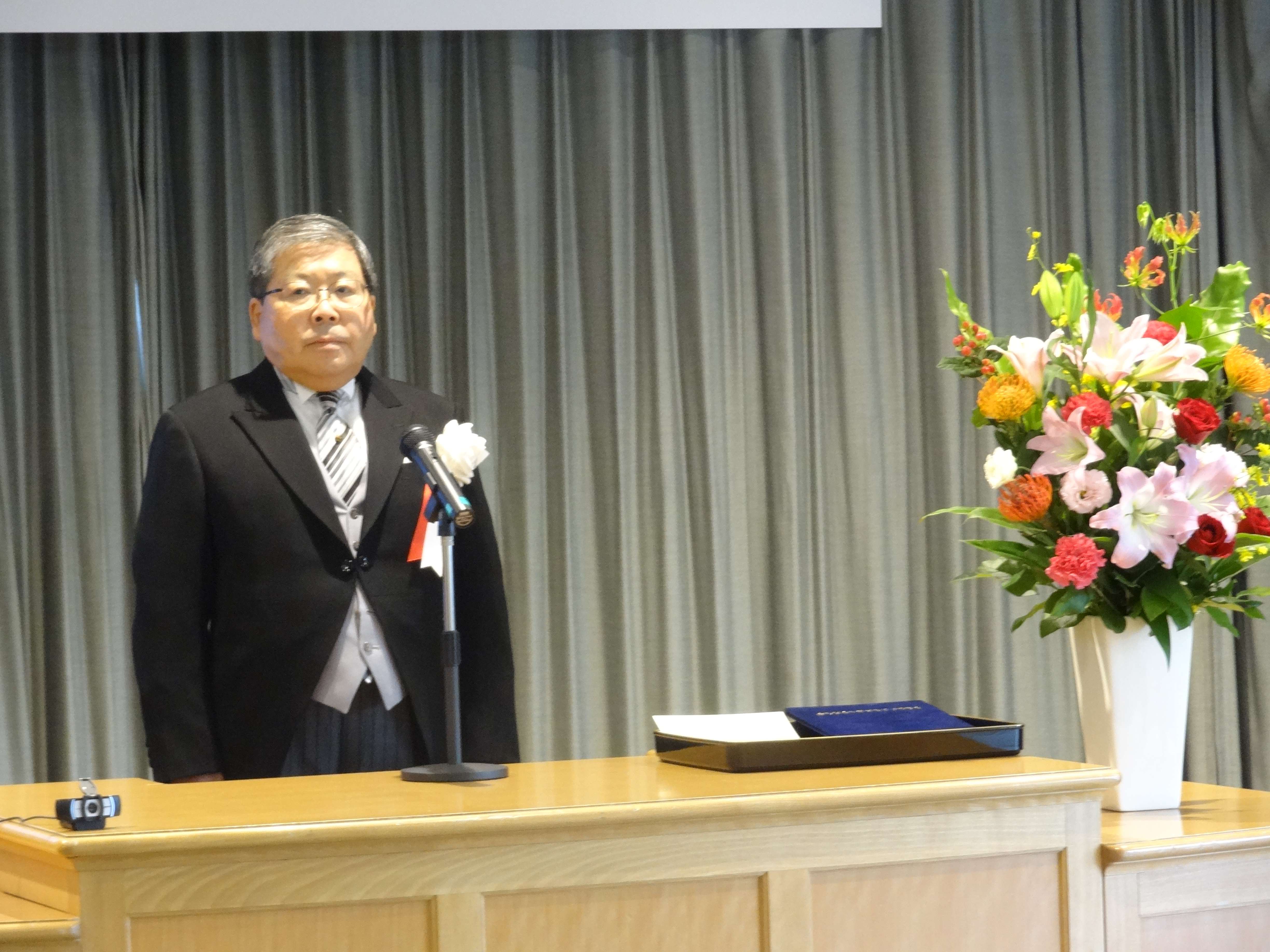 川田誠一東京都立産業技術大学院大学学長