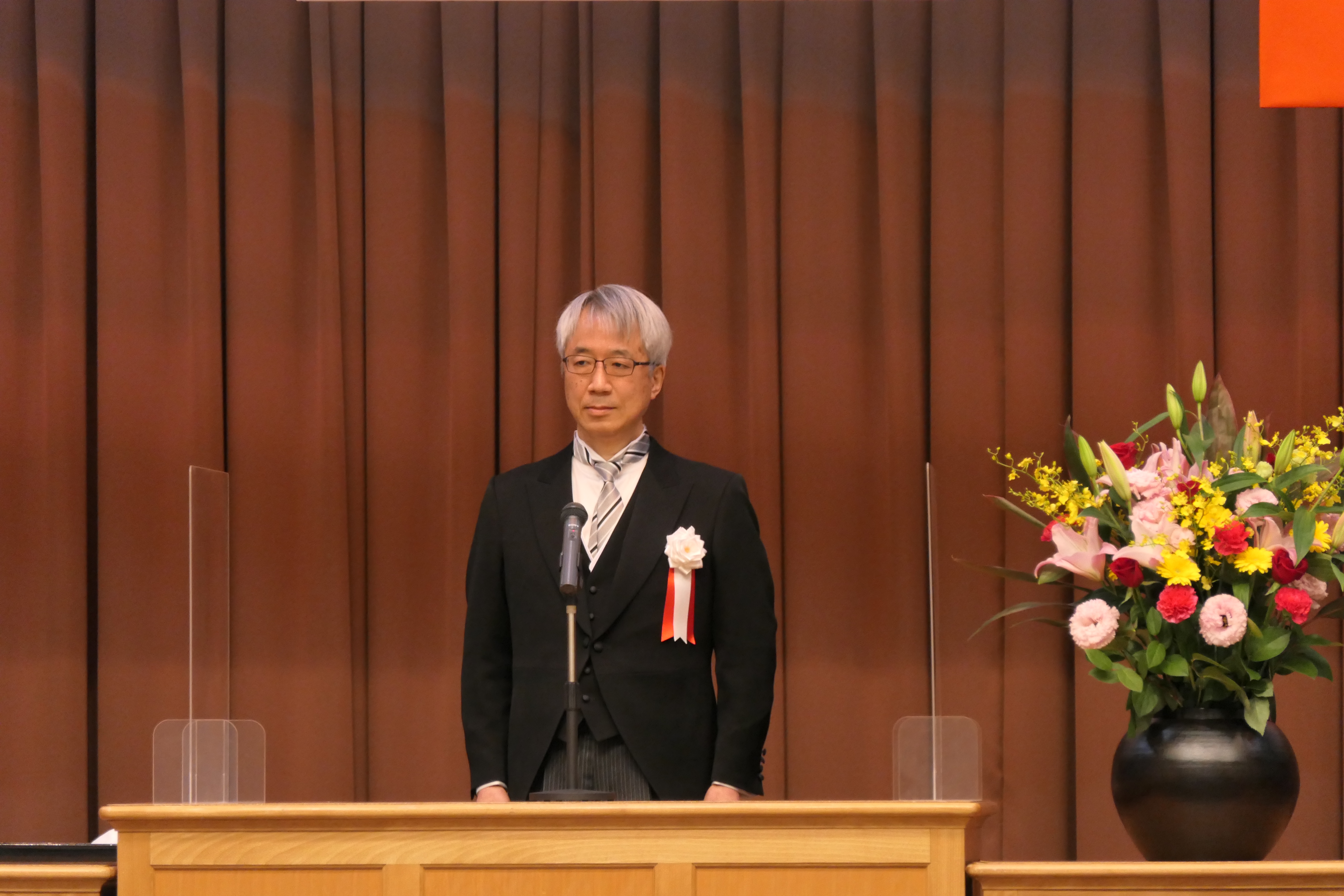 橋本洋志学長