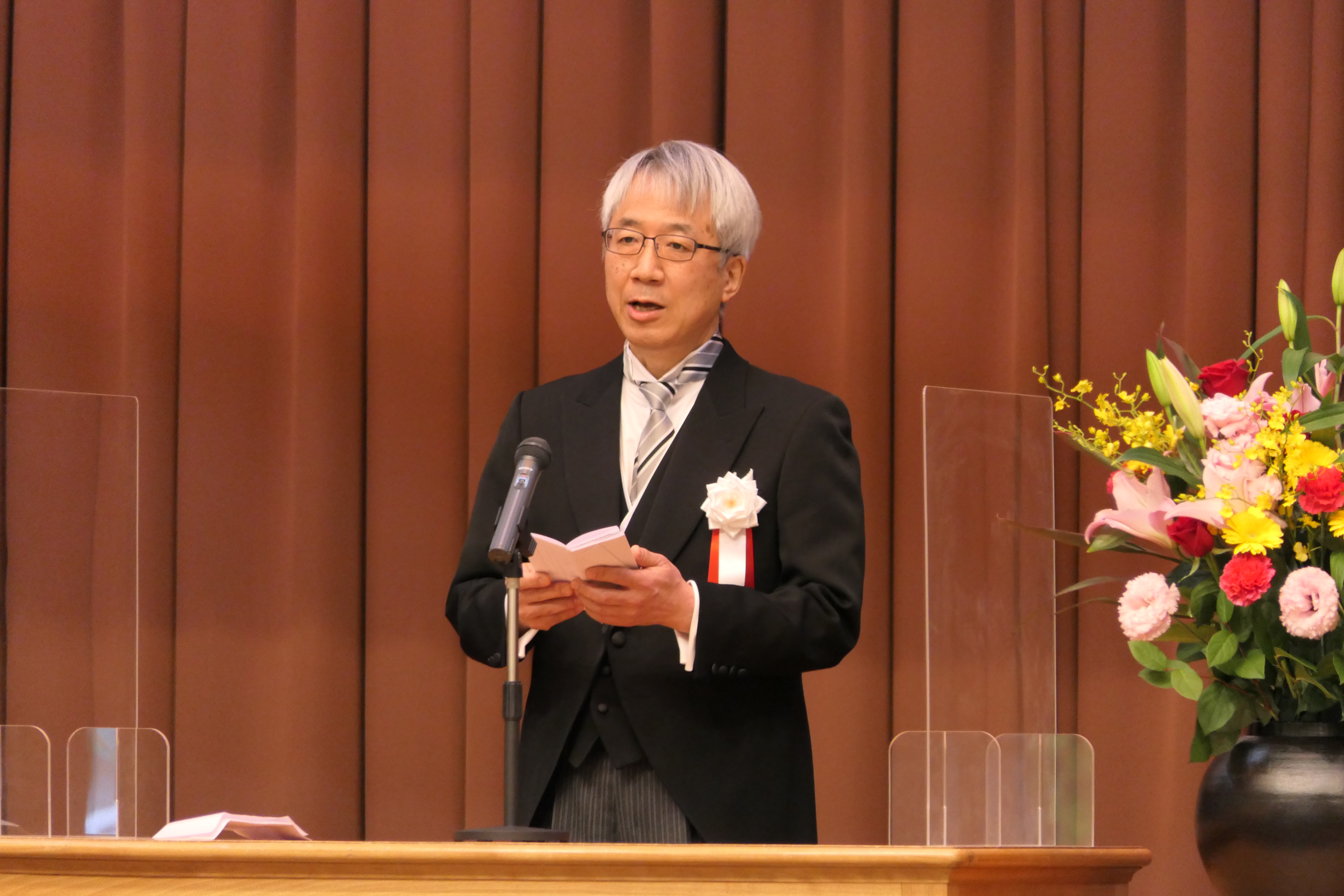 橋本洋志学長